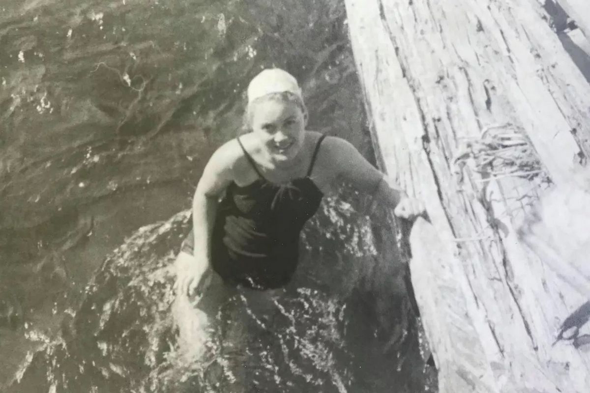 Peggy Konzack, une femme de 102 ans originaire de l’Oregon, enseigne la natation depuis plus de cinq décennies et n’a pas l’intention d’arrêter de sitôt.